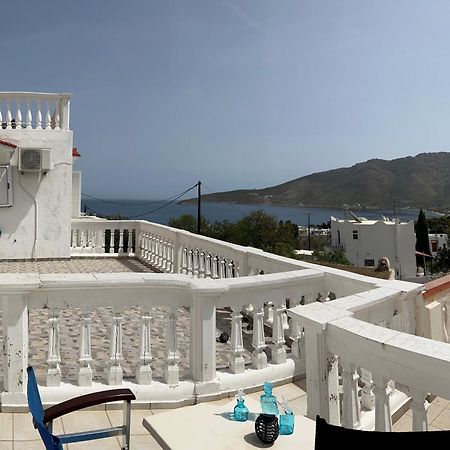 Nikos Studios Livadia  Luaran gambar
